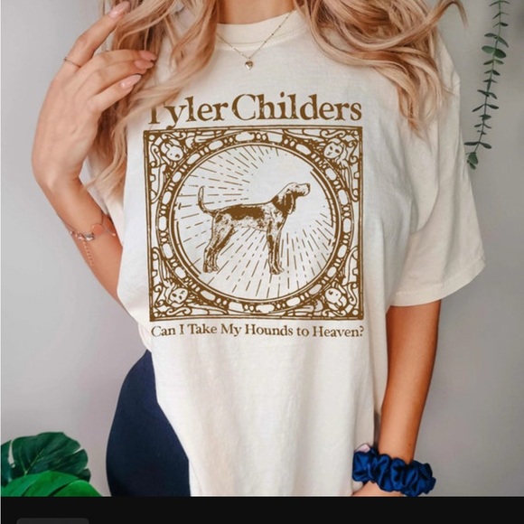 Gildan Tops - Tyler Childers Graphic T-Shirt